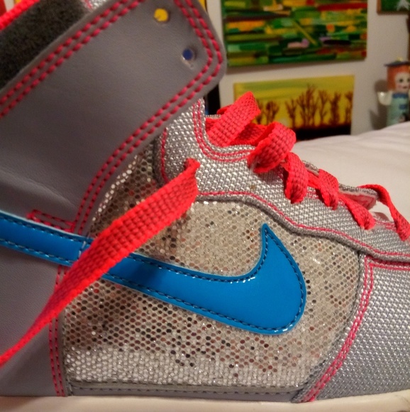 Nike Shoes - Nike 6.0 hightops Nwot